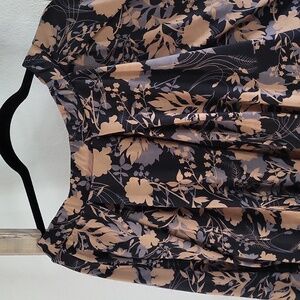 Lularoe knit, pleated Madison smite, size L